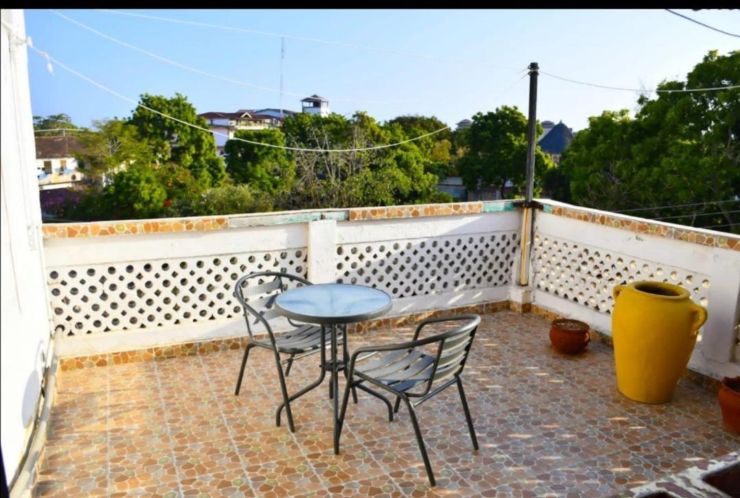 Mavericks Convenient Cozy Loft In Diani'S Cbd Ukunda Exterior foto