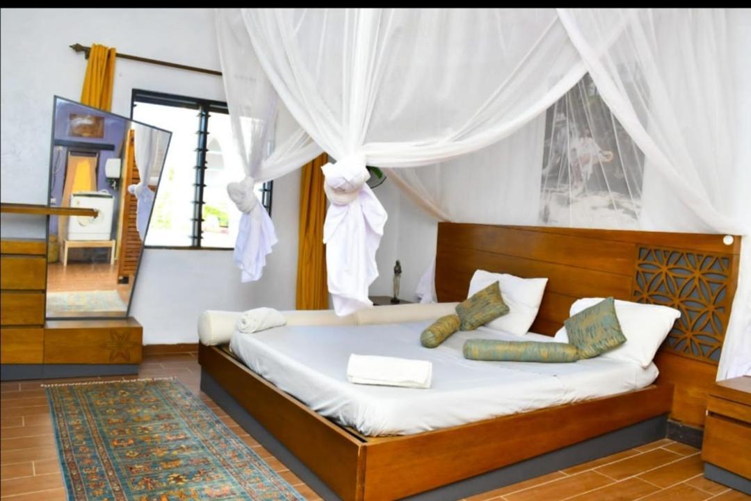 Mavericks Convenient Cozy Loft In Diani'S Cbd Ukunda Exterior foto